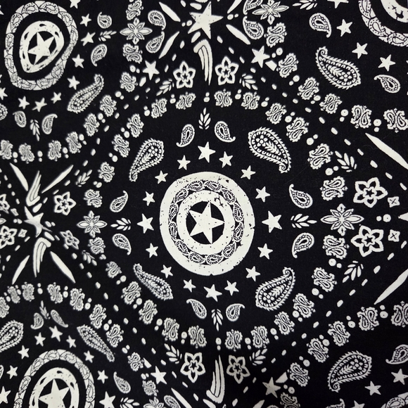 Marvel Juniors Black and White Captain America Patterned Dress EUC S - Picture 8 of 12